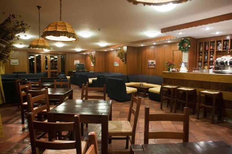 Hotel Ski Club I Cavalieri Rta Colle Colle Sestriere Dış mekan fotoğraf